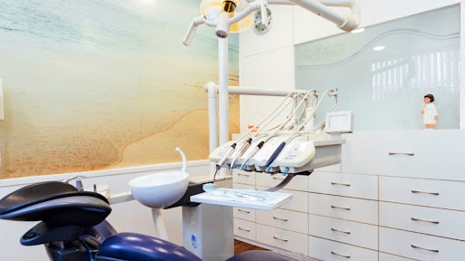 Clínica Dental NATURAL DENT Dra.Montse Granollers i Equip